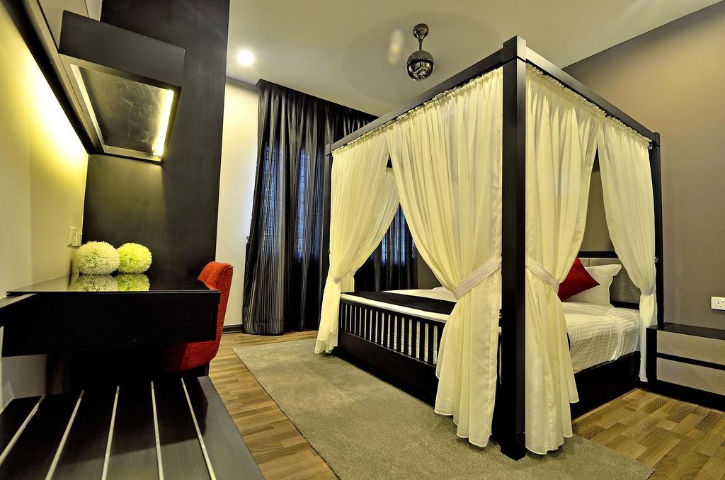 Plumeria Luxury Service Villa George Town Buitenkant foto