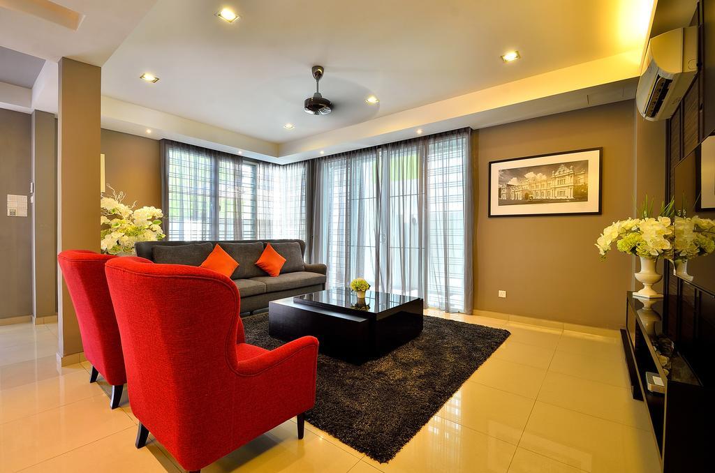 Plumeria Luxury Service Villa George Town Buitenkant foto